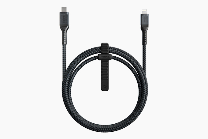 NOMAD-Lightning-Cable